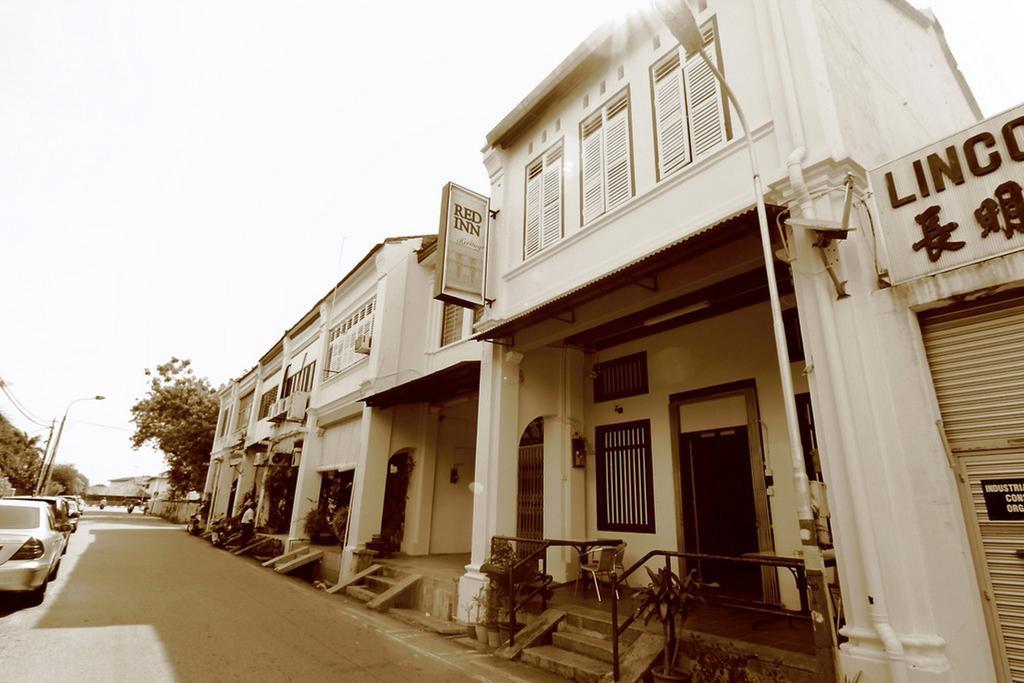 Red Inn Heritage Guest House George Town Room photo